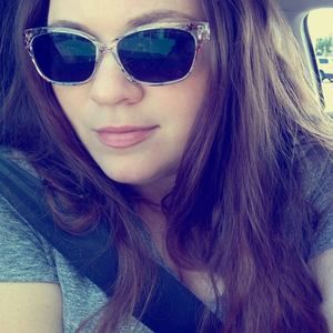 Meet your Posher, Alena